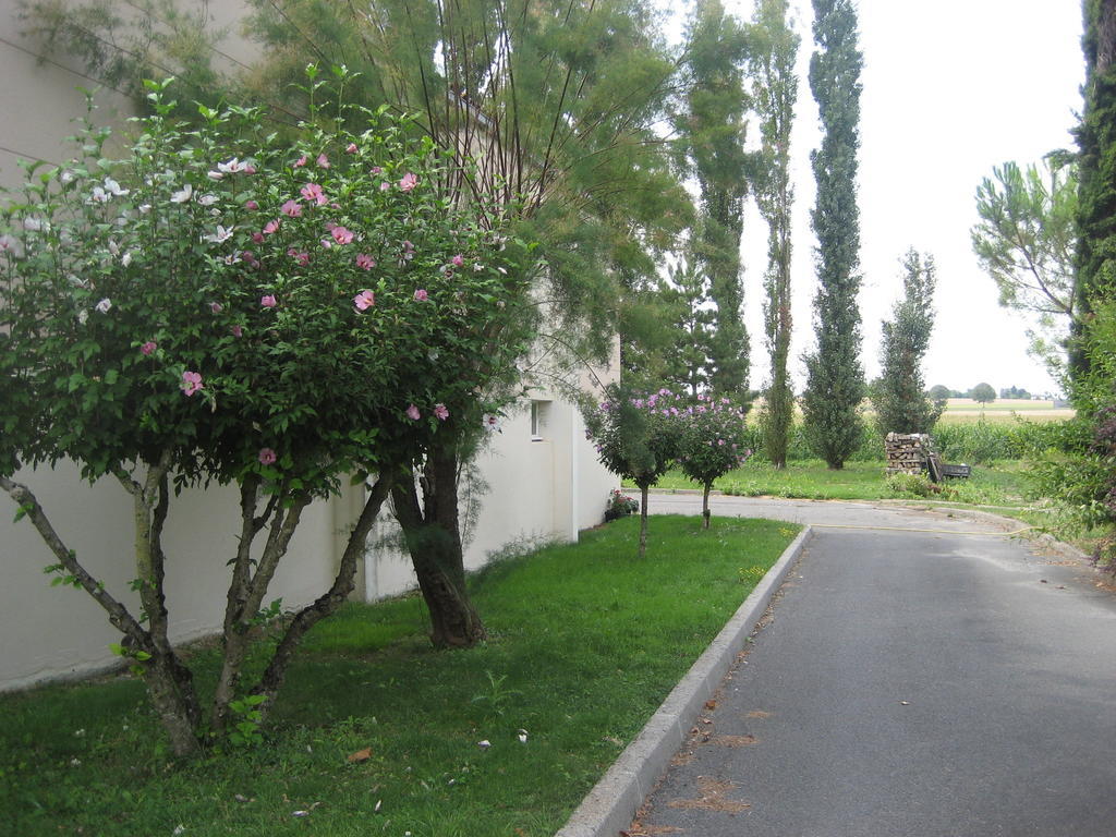 Hotel Bon Repos Barbezieux-Saint-Hilaire Esterno foto